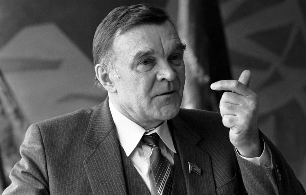 Лейтенантская проза на Страстном бульваре: Юрий Бондарев